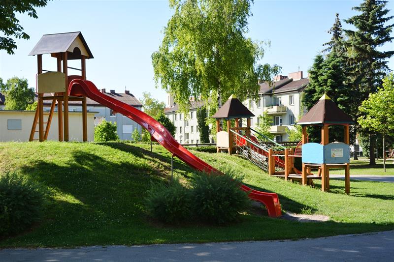 Spielplatz Himberger Straße 6